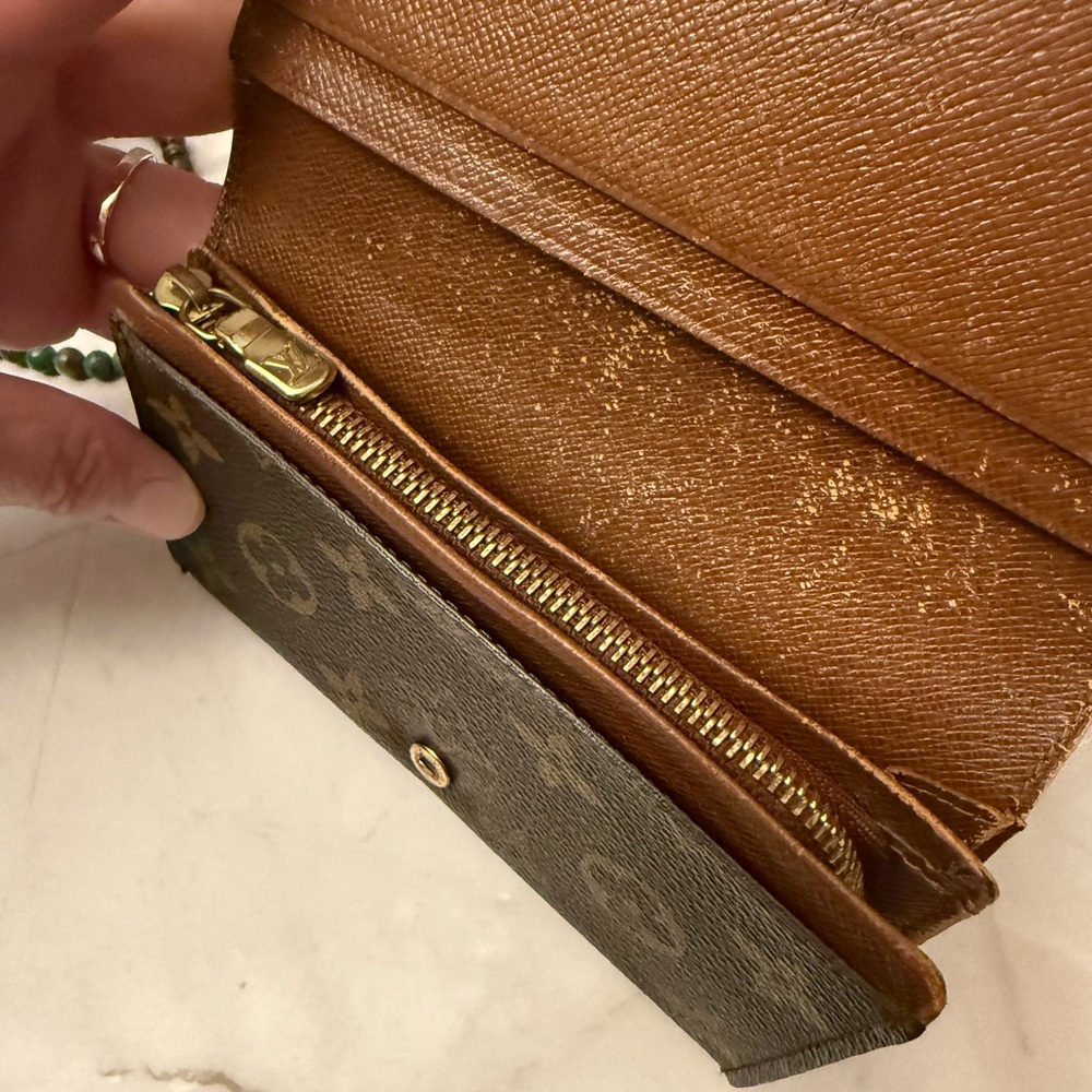Louis Vuitton Brown Monogram Wallet Compact Design - Picture 6 of 14